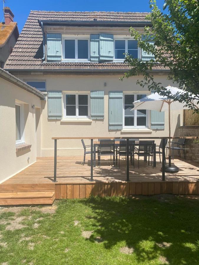 Maison Cosy En Plein Coeur De Ouistreham Exterior photo