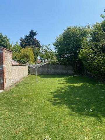 Maison Cosy En Plein Coeur De Ouistreham Exterior photo